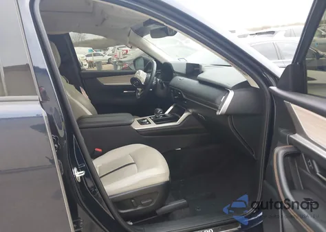 2024 Mazda Cx-90 3.3 Turbo Preferred from USA, damaged, VIN JM3KKBHD8R1168036